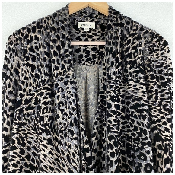 L'Agence Lydia Velvet Burnout‎ Drape Front Leopard Print Top Size Medium - Picture 6 of 11